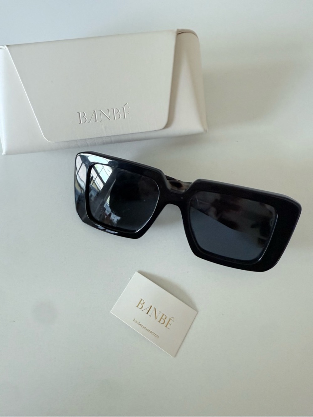 NEW BANBE SUNGLASSES
